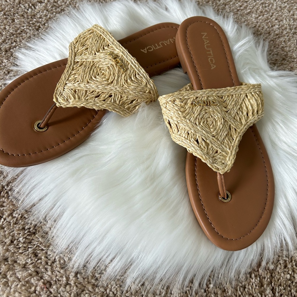 EUC LADIES NAUTICA SANDAL